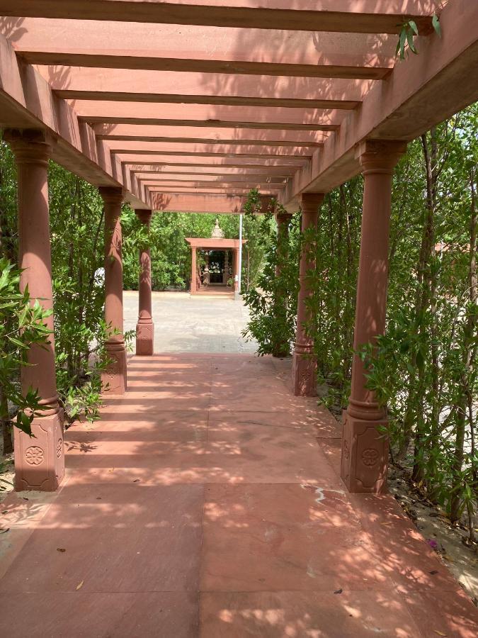 City The Village Beach Resort Laeja Buitenkant foto
