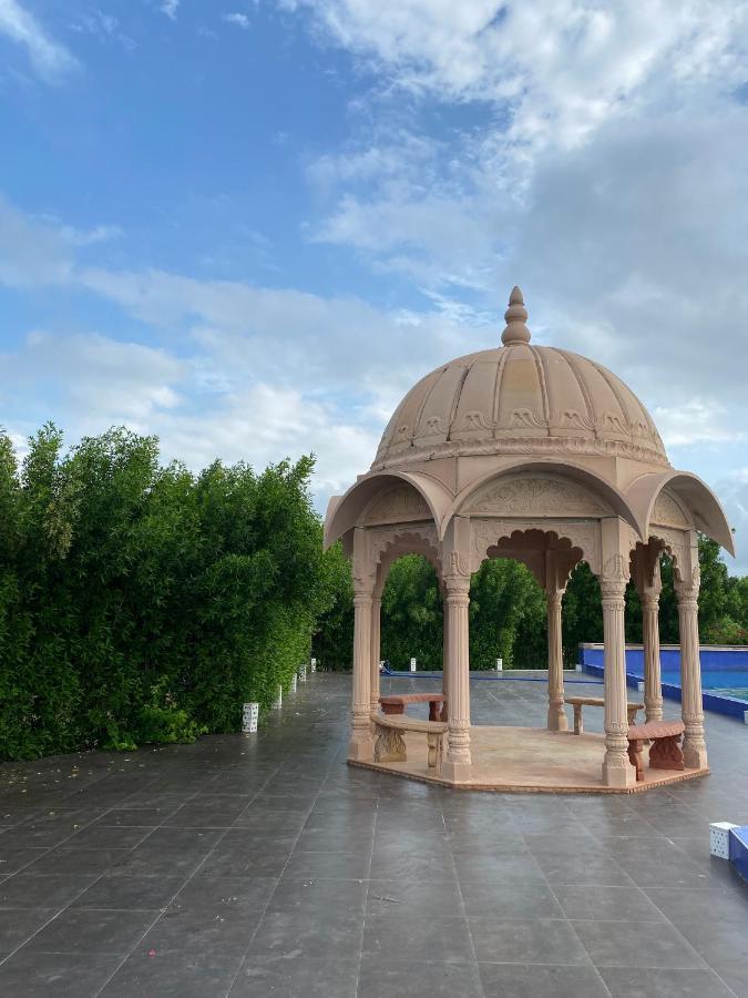 City The Village Beach Resort Laeja Buitenkant foto