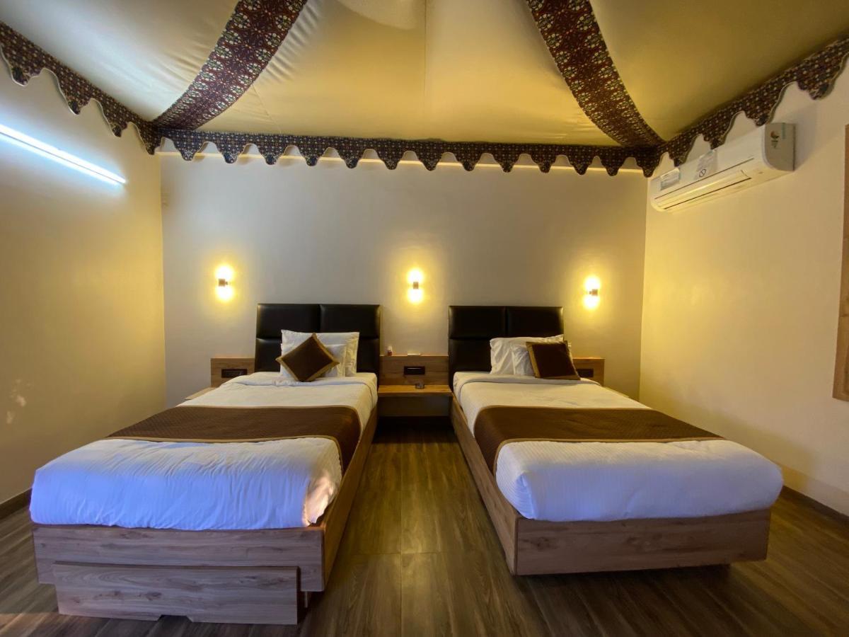 City The Village Beach Resort Laeja Buitenkant foto